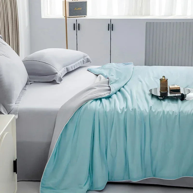 High Quality Cooling Blankets Smooth Air Condition Comforter Lightweight Summer Quilt with Double Side Cold & Cooling Fabric