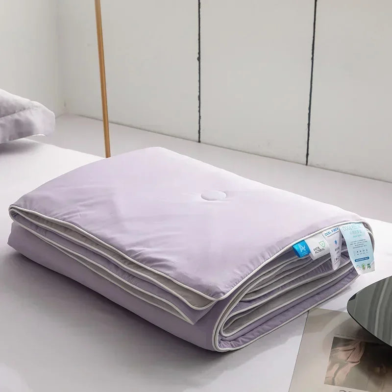 High Quality Cooling Blankets Smooth Air Condition Comforter Lightweight Summer Quilt with Double Side Cold & Cooling Fabric