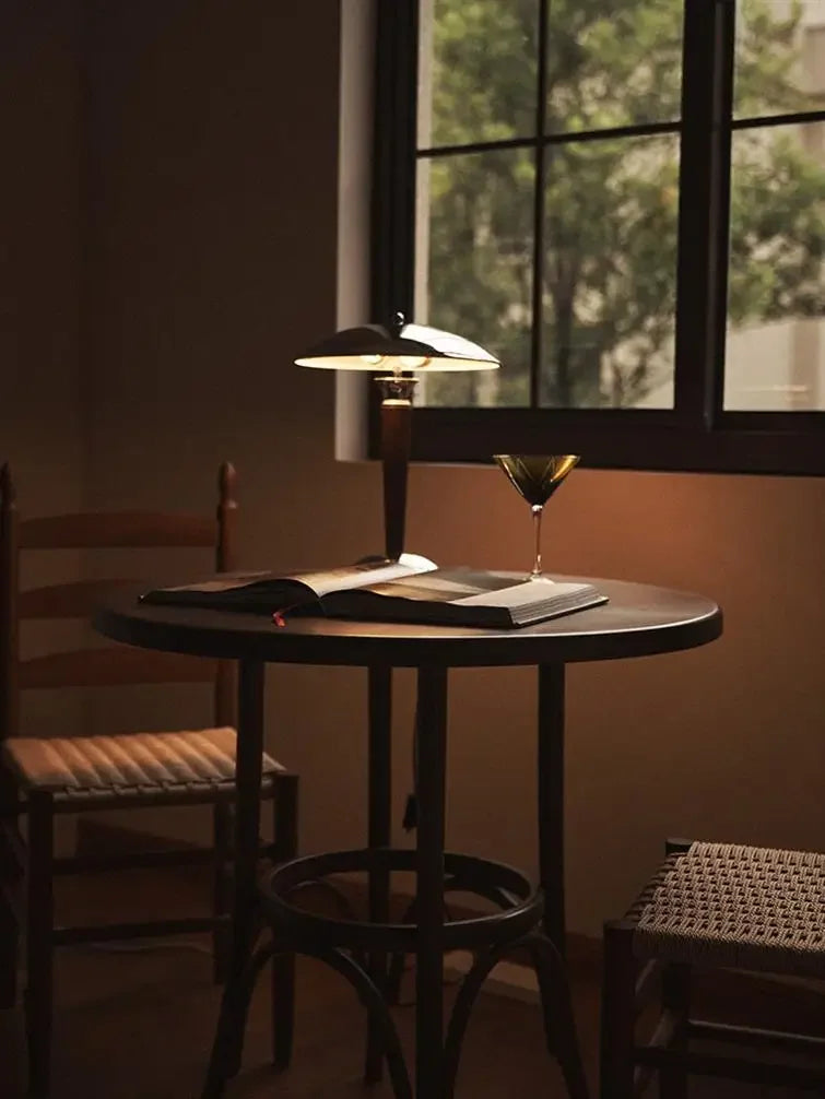 Industrial Style Desk Lamp Medieval Home Decoration Wood /iron Hotel lights Nostalgic High-end Office Desk E14 bulb Lamps