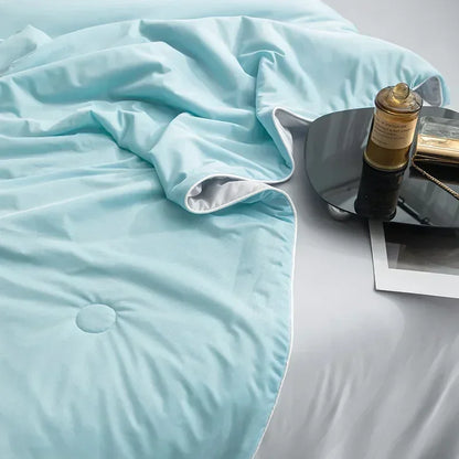 High Quality Cooling Blankets Smooth Air Condition Comforter Lightweight Summer Quilt with Double Side Cold & Cooling Fabric