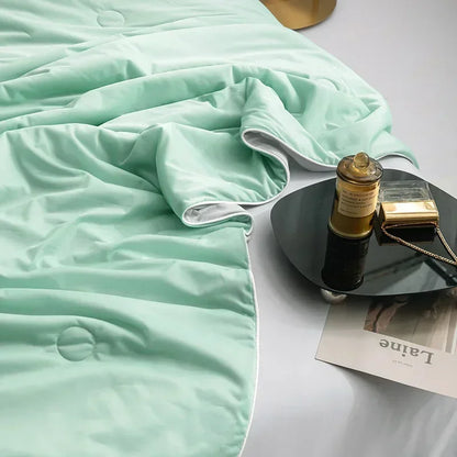 High Quality Cooling Blankets Smooth Air Condition Comforter Lightweight Summer Quilt with Double Side Cold & Cooling Fabric