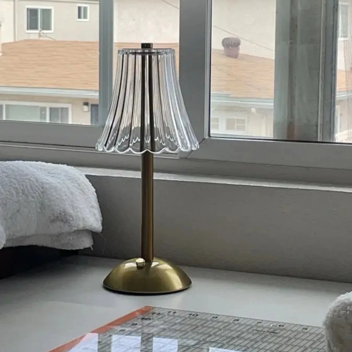 Crystal Romantic Table Lamp - Suitable for bedroom, desk, and dining room decoration, retro touch table lamp