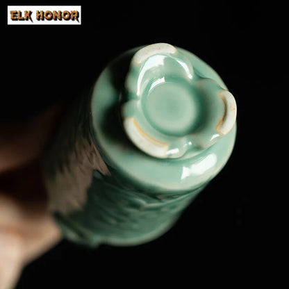 Yue Kiln Celadon Incense Burner Relief Cloud Tripod Art Agarwood Vertical Line Insert Seat Aromatherapy Furnace Home Decoration