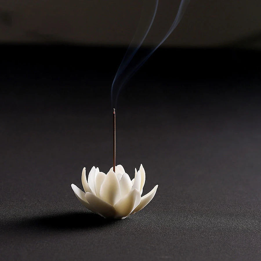 Incense stick holder with lotus ceramic decoration, suitable for living room/corridor/bedroom/bathroom/dining room